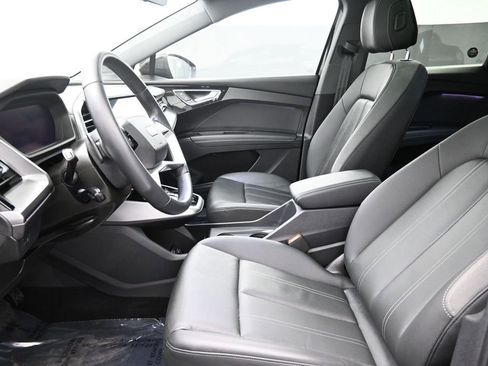 Used 2024 Audi Q4 e-tron Premium Plus w/ Premium Plus image 8