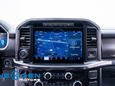 Used 2024 Ford F150 Platinum image 10