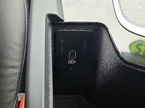 Used 2025 Volvo XC60 B5 Plus w/ Protection Package Premier image 26