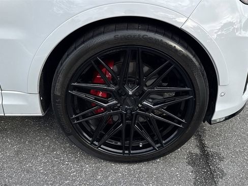 Used 2021 Land Rover Range Rover Sport SVR image 61