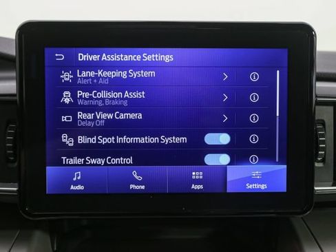 Used 2024 Ford Explorer XLT w/ Equipment Group 202A AWD/4WD image 23