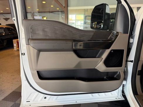 Used 2025 Ford F350 Platinum w/ Platinum Plus Package AWD/4WD image 30