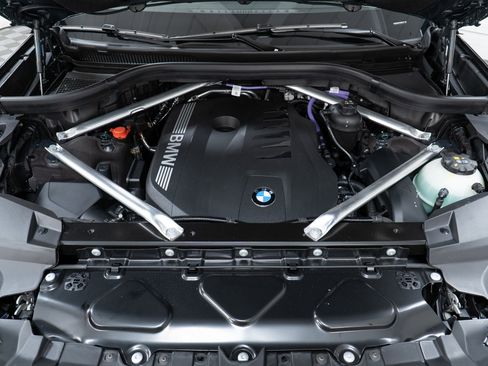 New 2026 BMW X7 xDrive40i w/ M Sport Package image 9