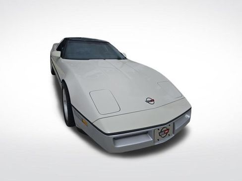 Used 1987 Chevrolet Corvette Coupe RWD image 5