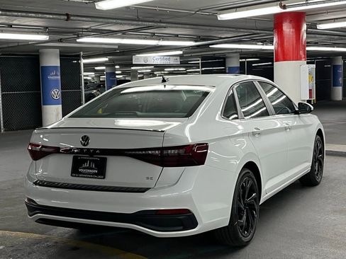 New 2026 Volkswagen Jetta SE image 5