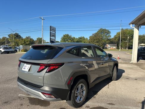 New 2026 Hyundai Tucson SE image 8
