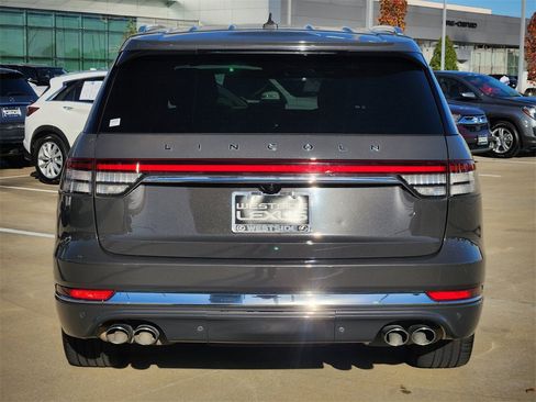 Used 2020 Lincoln Aviator Black Label Grand Touring w/ Class IV Trailer Tow Package image 6
