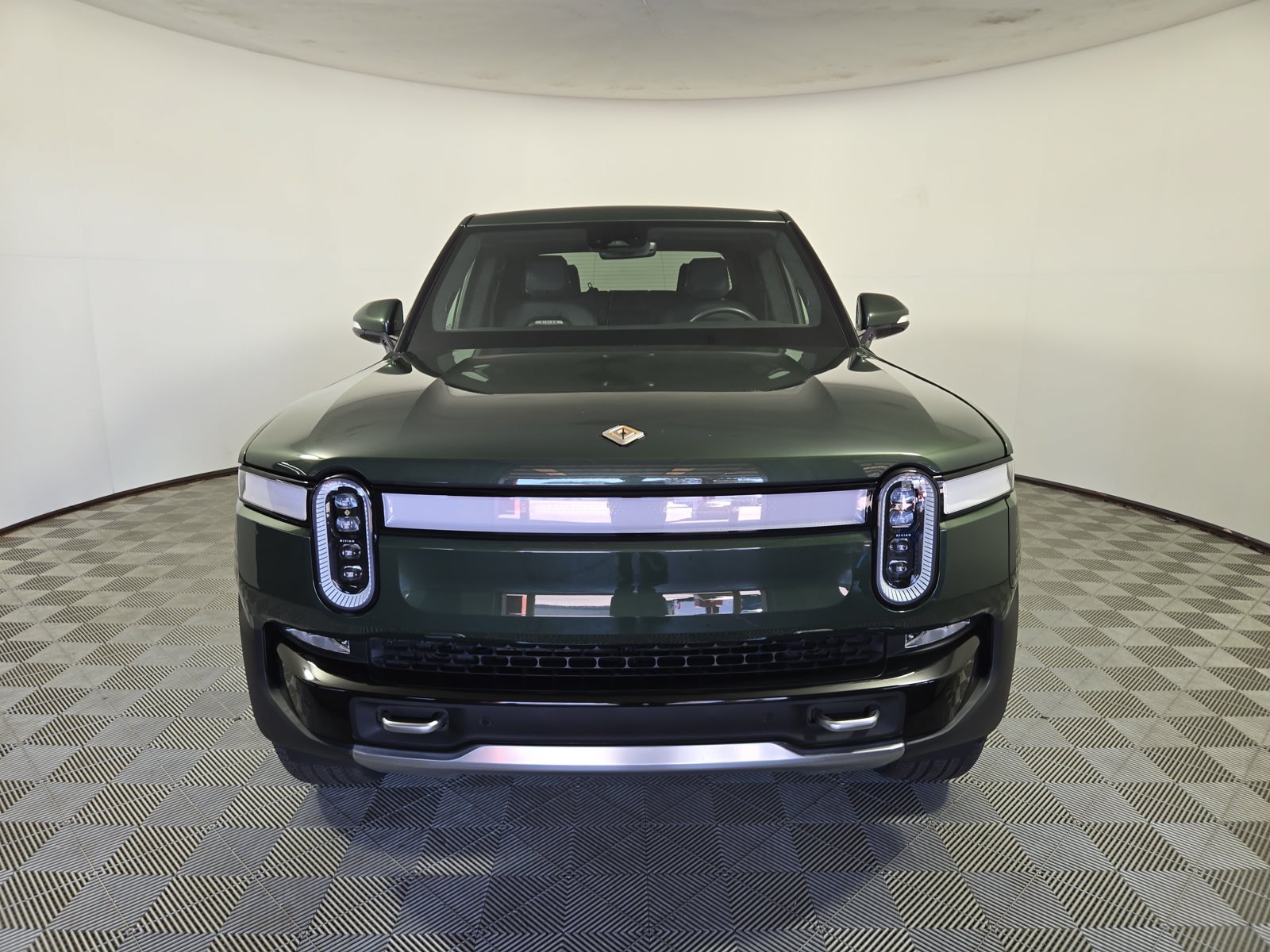 Used 2022 Rivian R1T Adventure AWD/4WD image 8