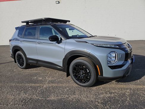 New 2026 Mitsubishi Outlander Trail Edition image 1