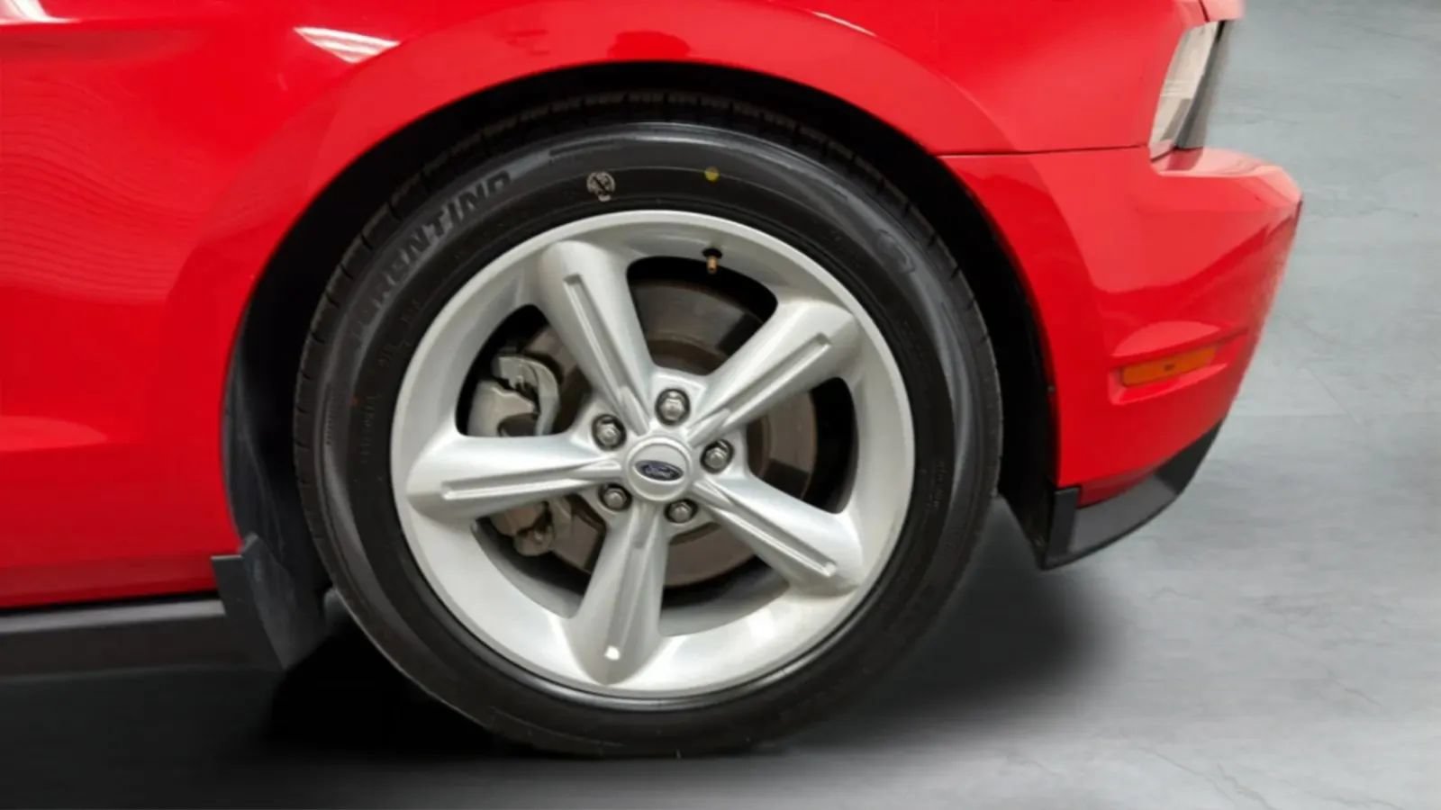 Used 2012 Ford Mustang GT RWD image 23
