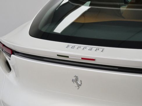 Used 2025 Ferrari Purosangue AWD/4WD image 46