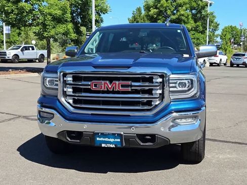 Used 2018 GMC Sierra 1500 SLT AWD/4WD image 3