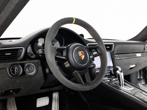 Used 2018 Porsche 911 GT2 RS RWD image 18