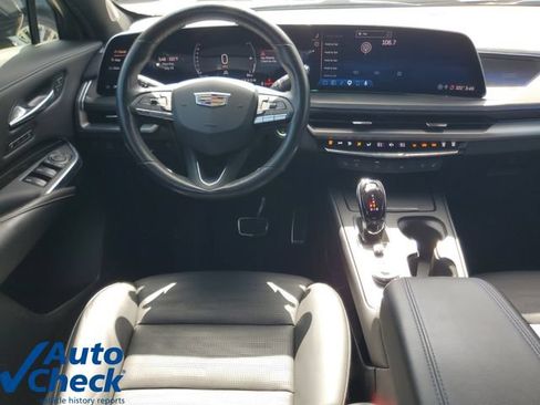 Used 2024 Cadillac XT4 Sport FWD image 17