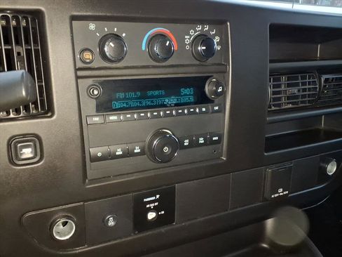 Used 2023 GMC Savana 2500 w/ Driver Convenience Package image 11