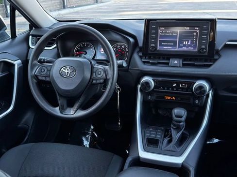 Used 2019 Toyota RAV4 LE w/ Carpet Mat Package AWD/4WD image 12