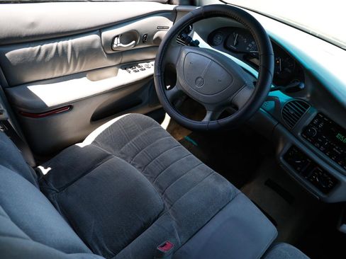 Used 2001 Buick Century Custom w/ Premium Pkg image 20