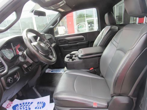 Used 2022 RAM 5500 Tradesman RWD image 14