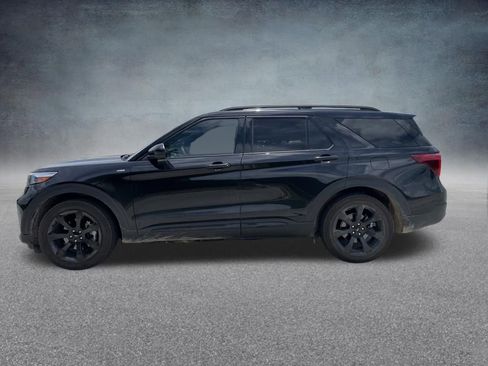 Used 2023 Ford Explorer ST-Line w/ Class IV Trailer Tow Package RWD image 3