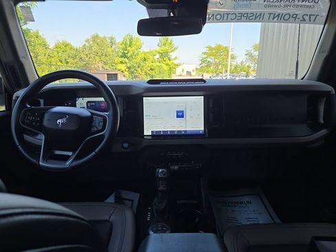 Used 2023 Ford Bronco Wildtrak AWD/4WD image 15