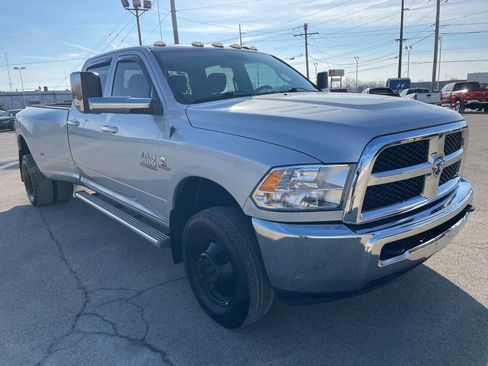 Used 2018 RAM 3500 Tradesman w/ Chrome Appearance Group image 8