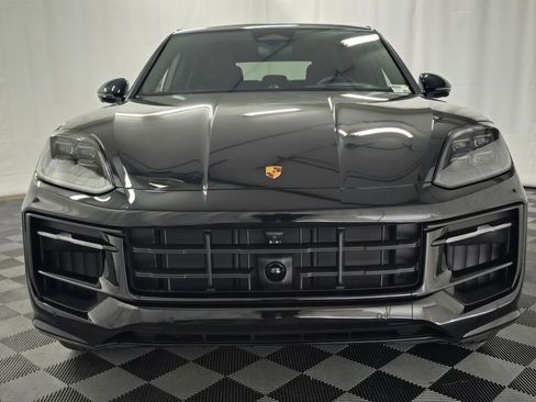 New 2026 Porsche Cayenne GTS image 10
