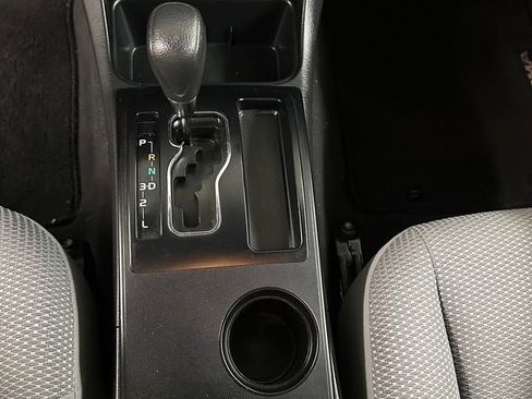 Used 2015 Toyota Tacoma 2WD Access Cab w/ Convenience Package image 18