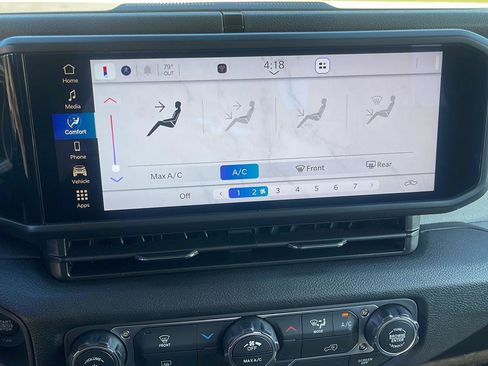 New 2026 Jeep Gladiator Sport AWD/4WD image 17