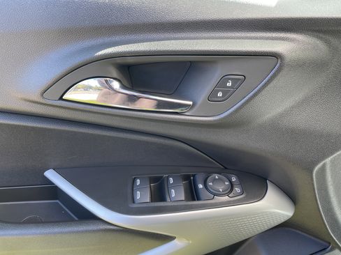 New 2026 Chevrolet Trax LS w/ LS Convenience Package image 10