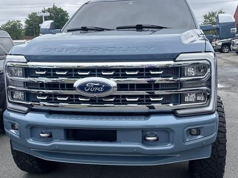 Used 2023 Ford F250 Lariat w/ Lariat Ultimate Package AWD/4WD image 1