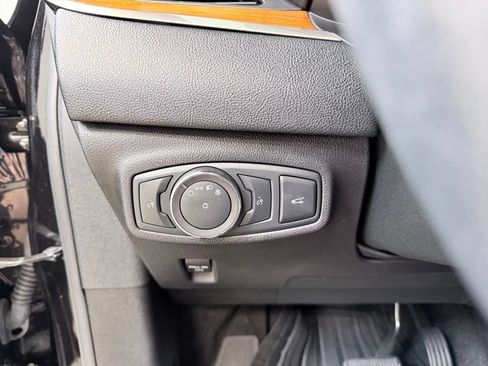 Used 2019 Lincoln MKC Reserve w/ MKC Climate Package FWD image 41