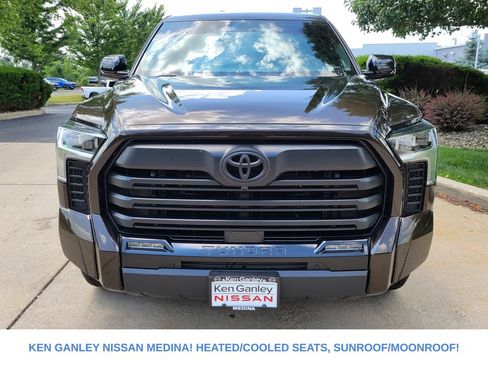 Used 2025 Toyota Tundra Limited AWD/4WD image 10
