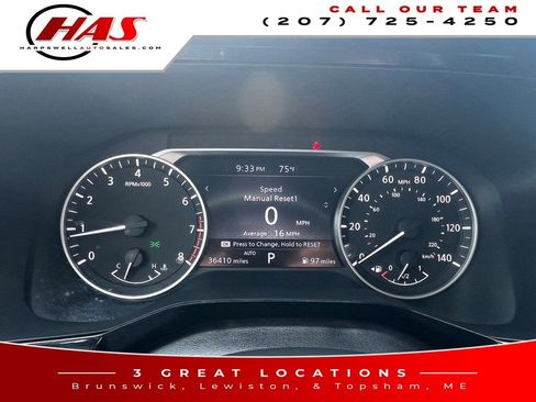 Used 2022 Nissan Pathfinder SV image 16