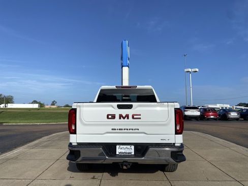 Used 2025 GMC Sierra 1500 SLT RWD image 10