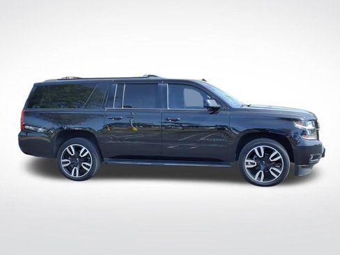 Used 2019 Chevrolet Suburban Premier w/ RST 6.2L Performance Edition AWD/4WD image 9