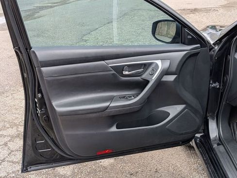 Used 2017 Nissan Altima 2.5 SL FWD image 15