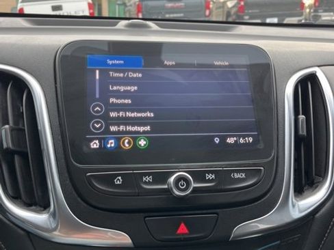 Used 2021 Chevrolet Equinox Premier image 42