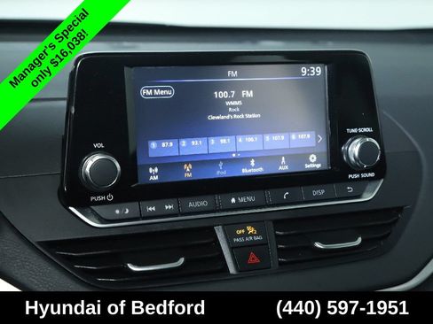 Used 2024 Nissan Altima 2.5 S FWD image 25