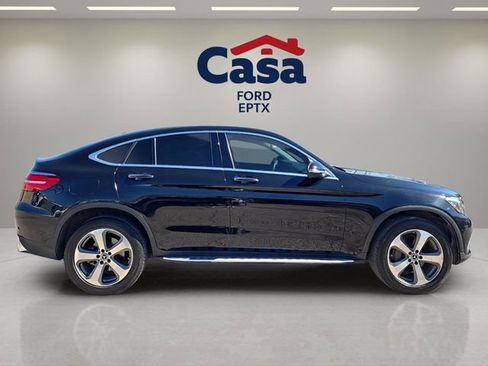 Used 2017 Mercedes-Benz GLC 300 4MATIC Coupe image 2