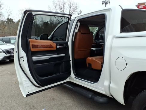 Used 2018 Toyota Tundra 1794 Edition image 12