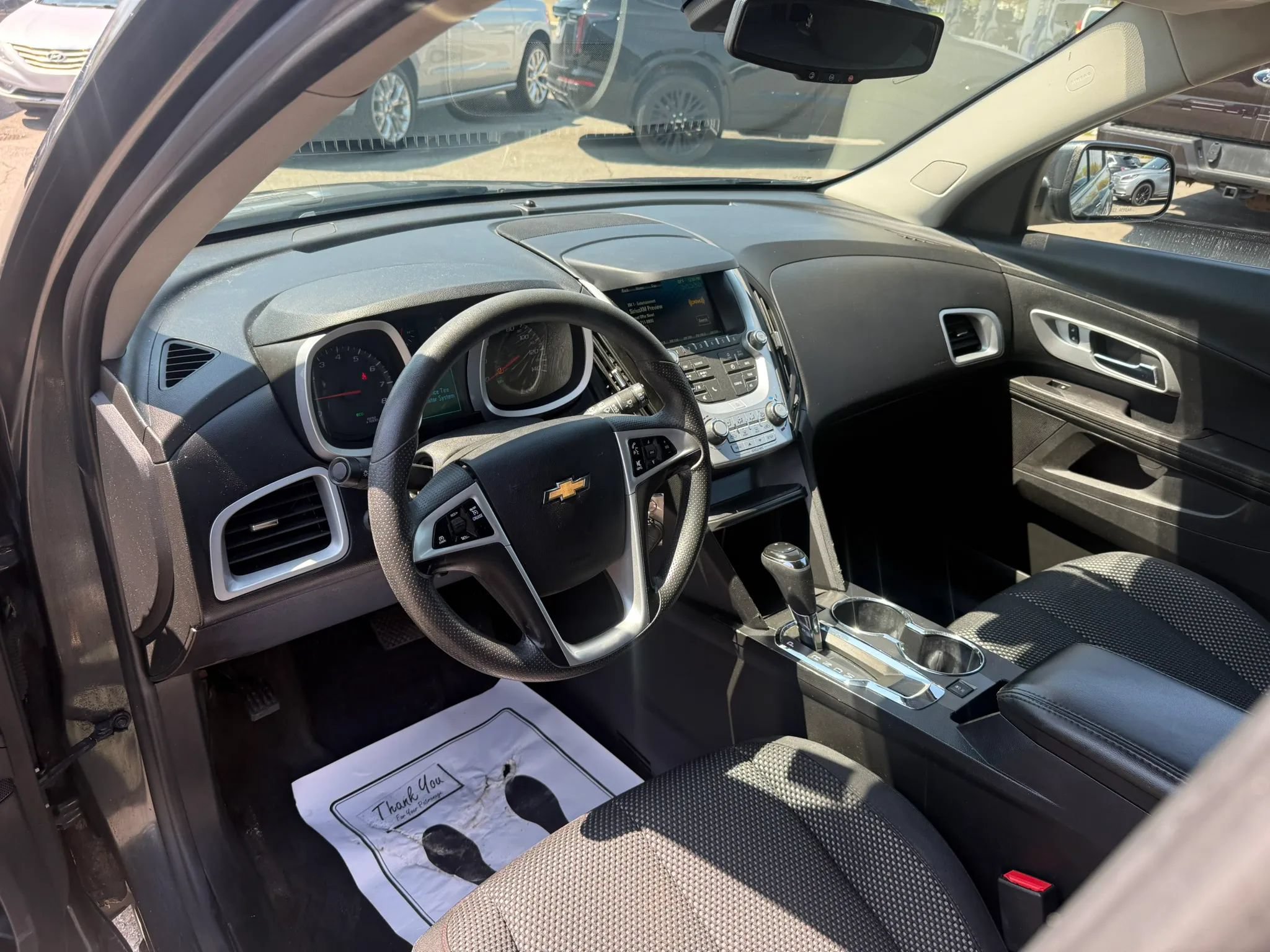 Used 2017 Chevrolet Equinox LT FWD image 16
