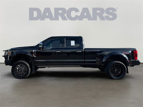 Used 2022 Ford F350 Platinum w/ FX4 Off-Road Package image 4