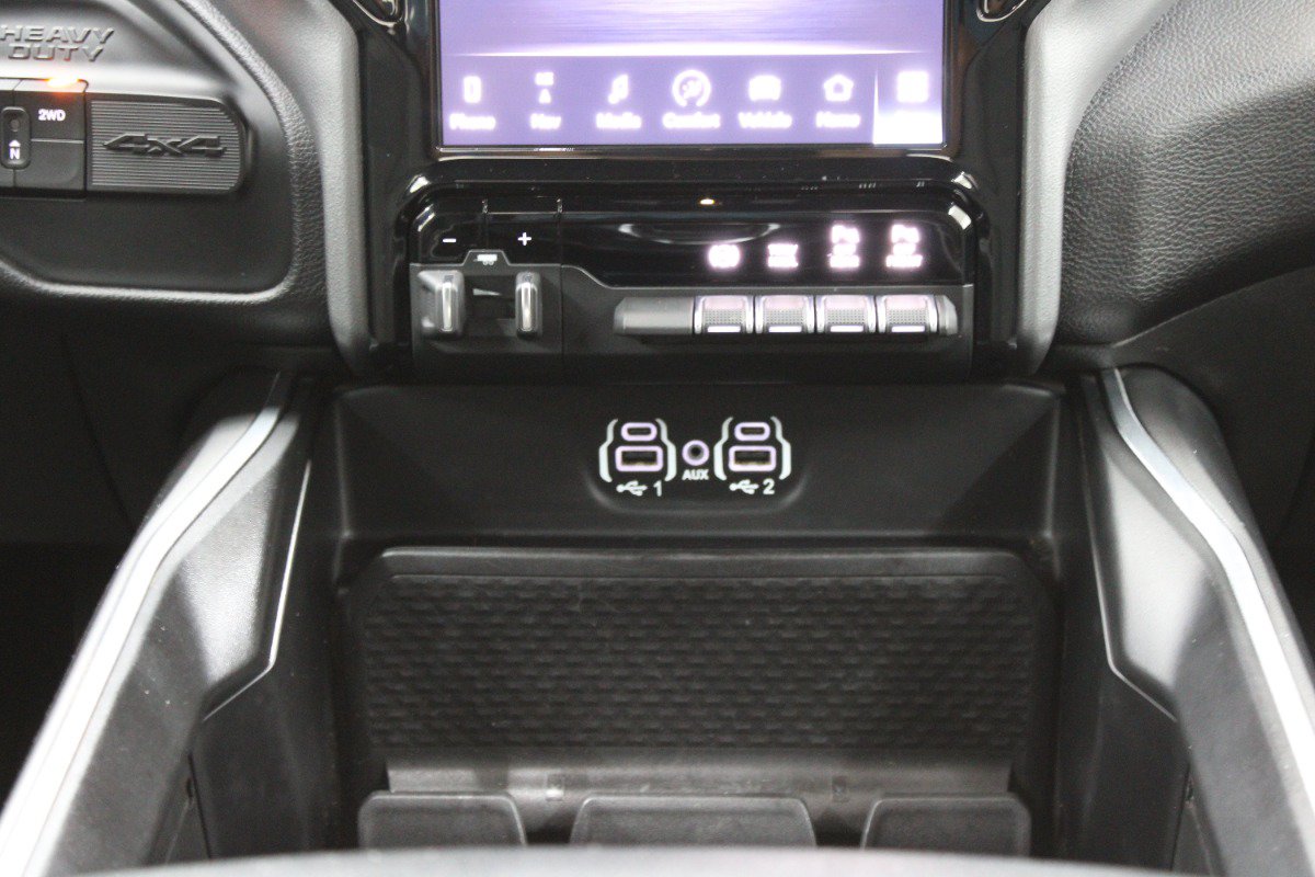 Used 2024 RAM 2500 Big Horn w/ Night Edition AWD/4WD image 27