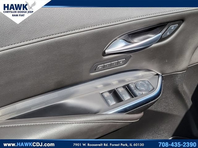 Used 2025 Cadillac XT4 Premium Luxury AWD/4WD image 13