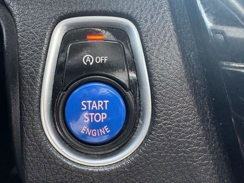 Used 2018 BMW 320i xDrive Sedan image 17