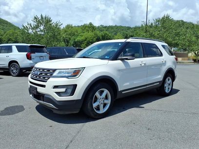 Used 2017 Ford Explorer XLT w/ Equipment Group 202A