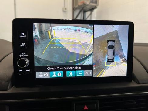 Used 2023 Honda Pilot Elite image 16