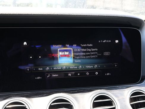 Used 2022 Mercedes-Benz E 350 Sedan w/ Exterior Lighting Package image 31