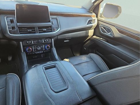 Certified 2023 Chevrolet Suburban Premier image 13