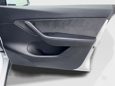 Used 2021 Tesla Model Y Performance image 48